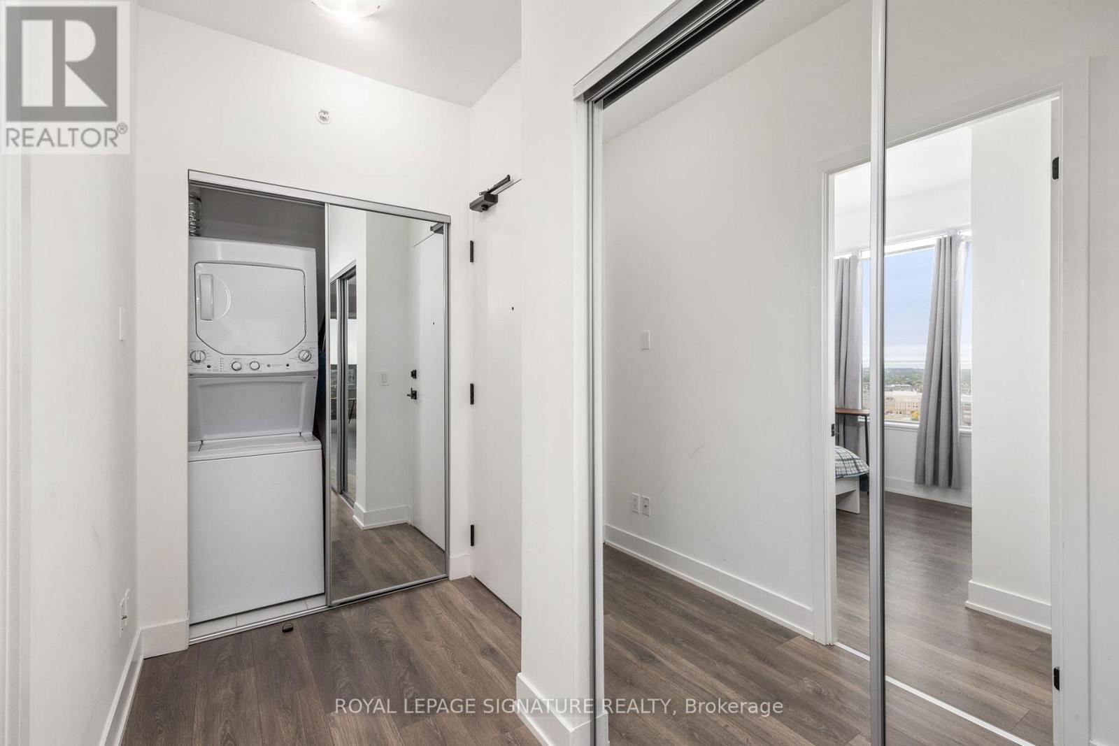 1607 - 2481 Taunton Road, Oakville, Ontario  L6H 3R7 - Photo 10 - W12431171