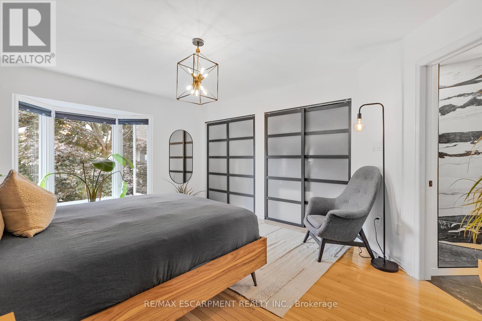 5 - 2015 Cleaver Avenue, Burlington, Ontario  L7M 4J7 - Photo 18 - W12426991