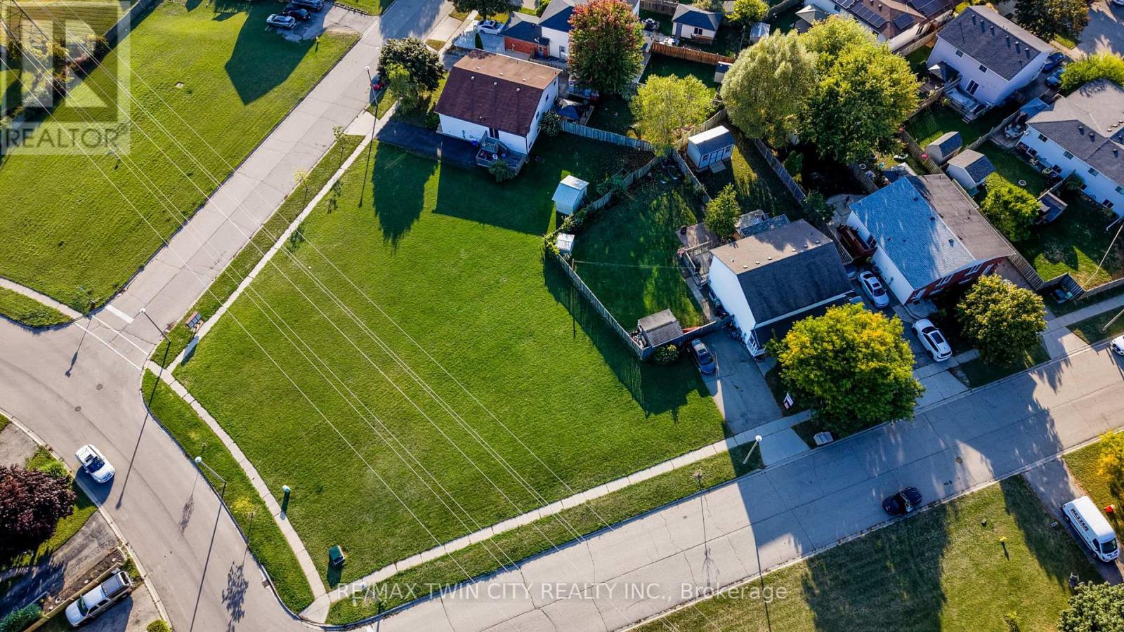 143 Dyer Court, Cambridge, Ontario  N3C 4B9 - Photo 30 - X12429165