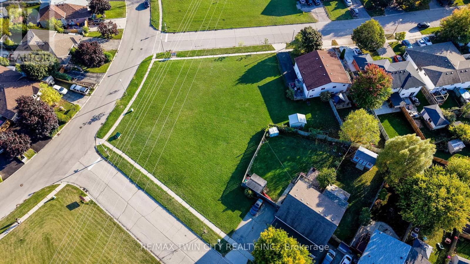 143 Dyer Court, Cambridge, Ontario  N3C 4B9 - Photo 31 - X12429165