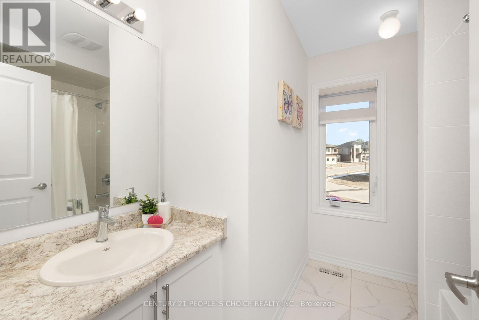 18 Heming Street, Brant, Ontario  N3L 0M5 - Photo 19 - X12431173
