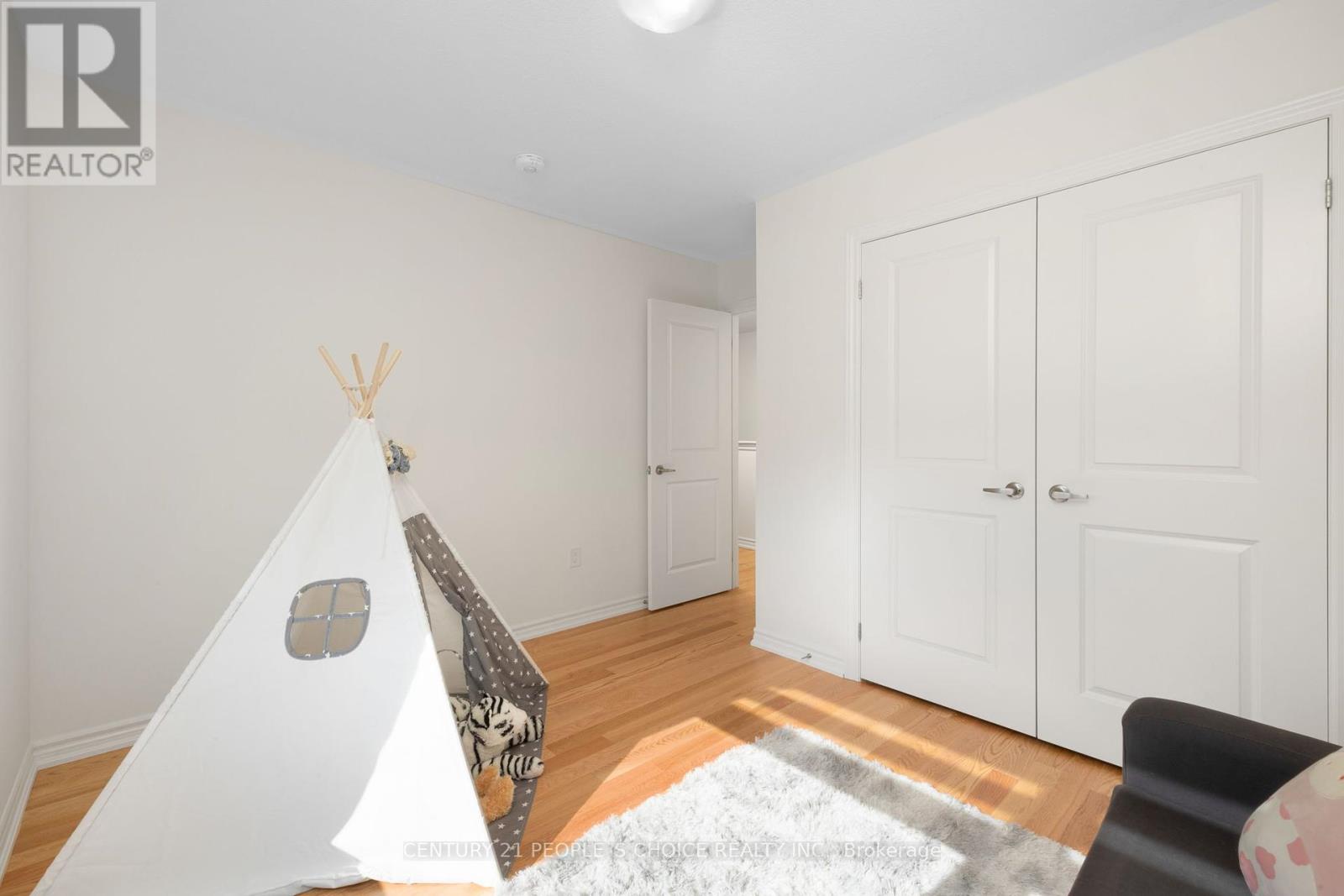 18 Heming Street, Brant, Ontario  N3L 0M5 - Photo 21 - X12431173