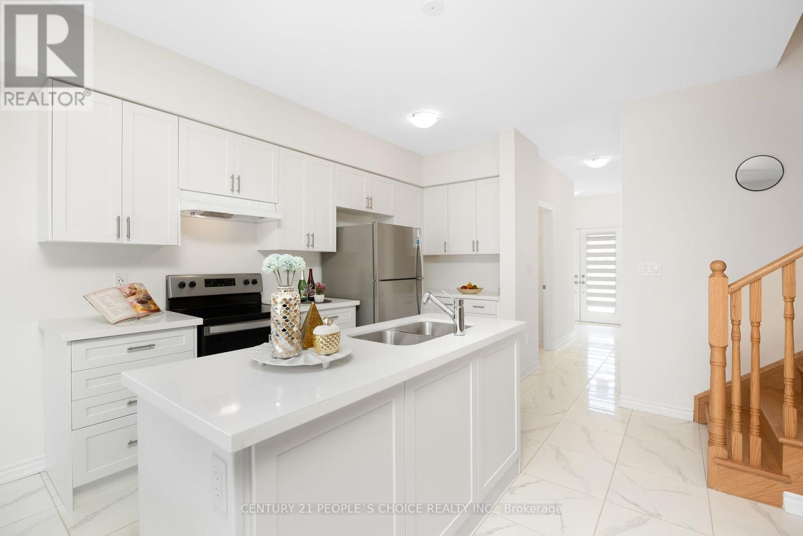 18 Heming Street, Brant, Ontario  N3L 0M5 - Photo 8 - X12431173
