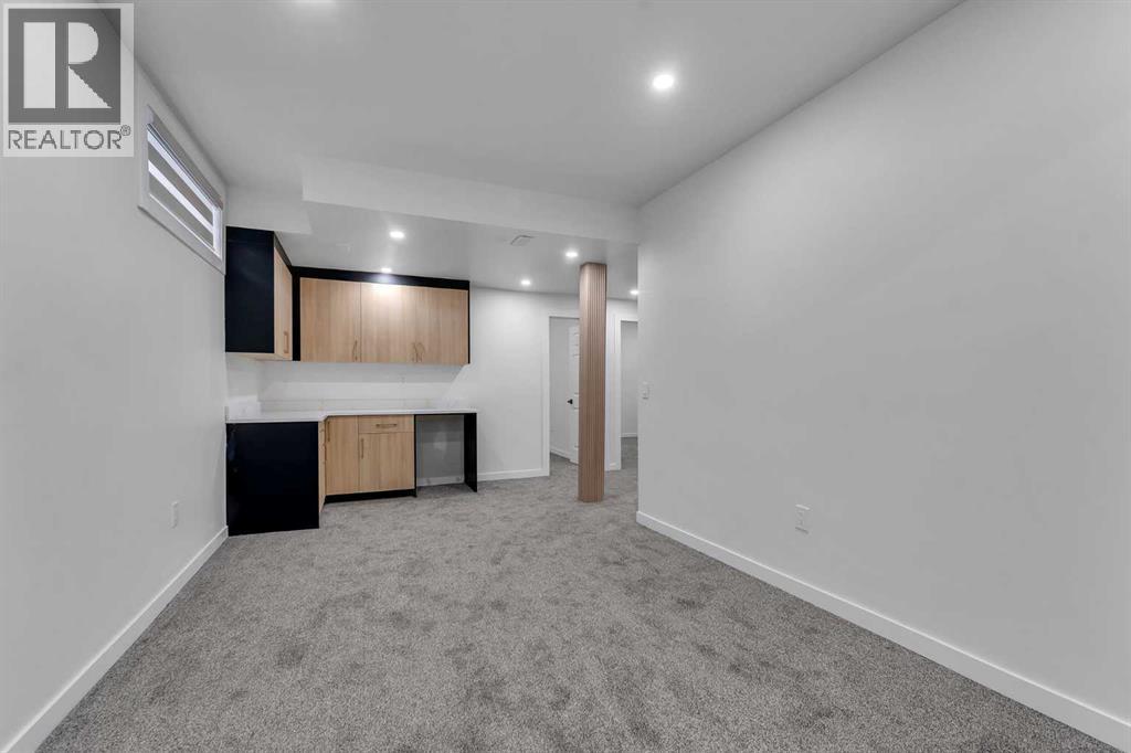 18 Valley Crest Close Nw, Calgary, Alberta  T3B 5W9 - Photo 35 - A2255918