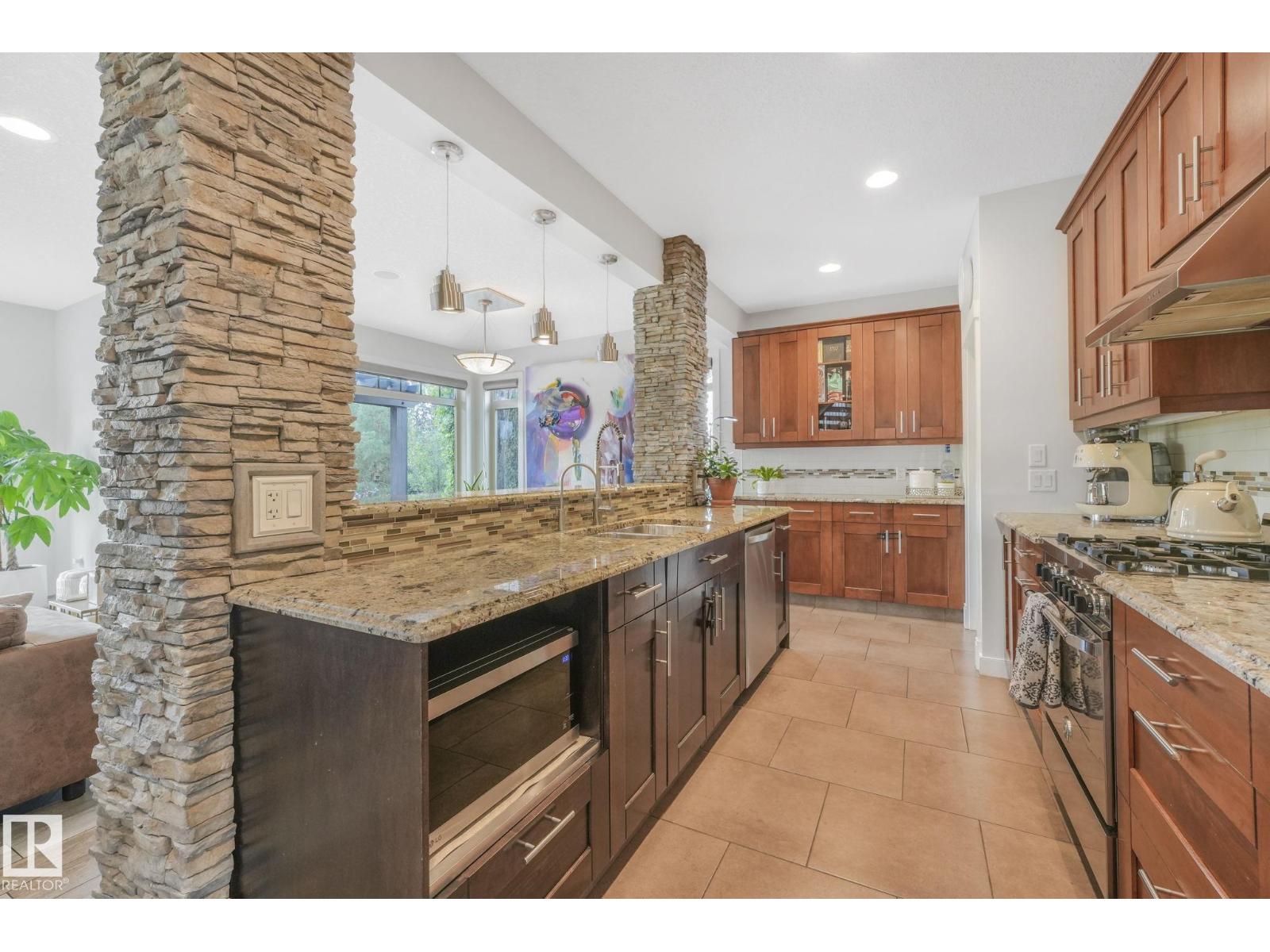 2441 Bowen Wd Sw, Edmonton, Alberta  T6W 0E8 - Photo 25 - E4459909