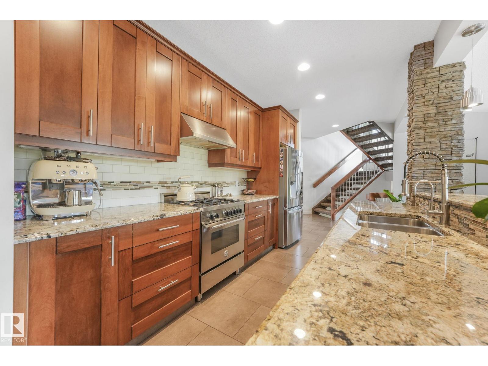 2441 Bowen Wd Sw, Edmonton, Alberta  T6W 0E8 - Photo 31 - E4459909