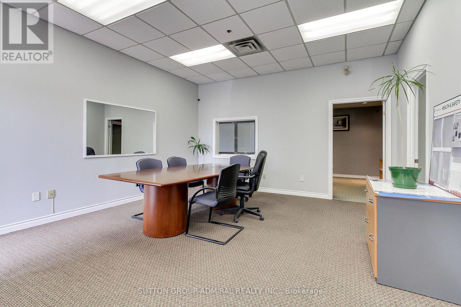 17 - 160 Applewood Crescent, Vaughan, Ontario  L4K 4H2 - Photo 12 - N12431182