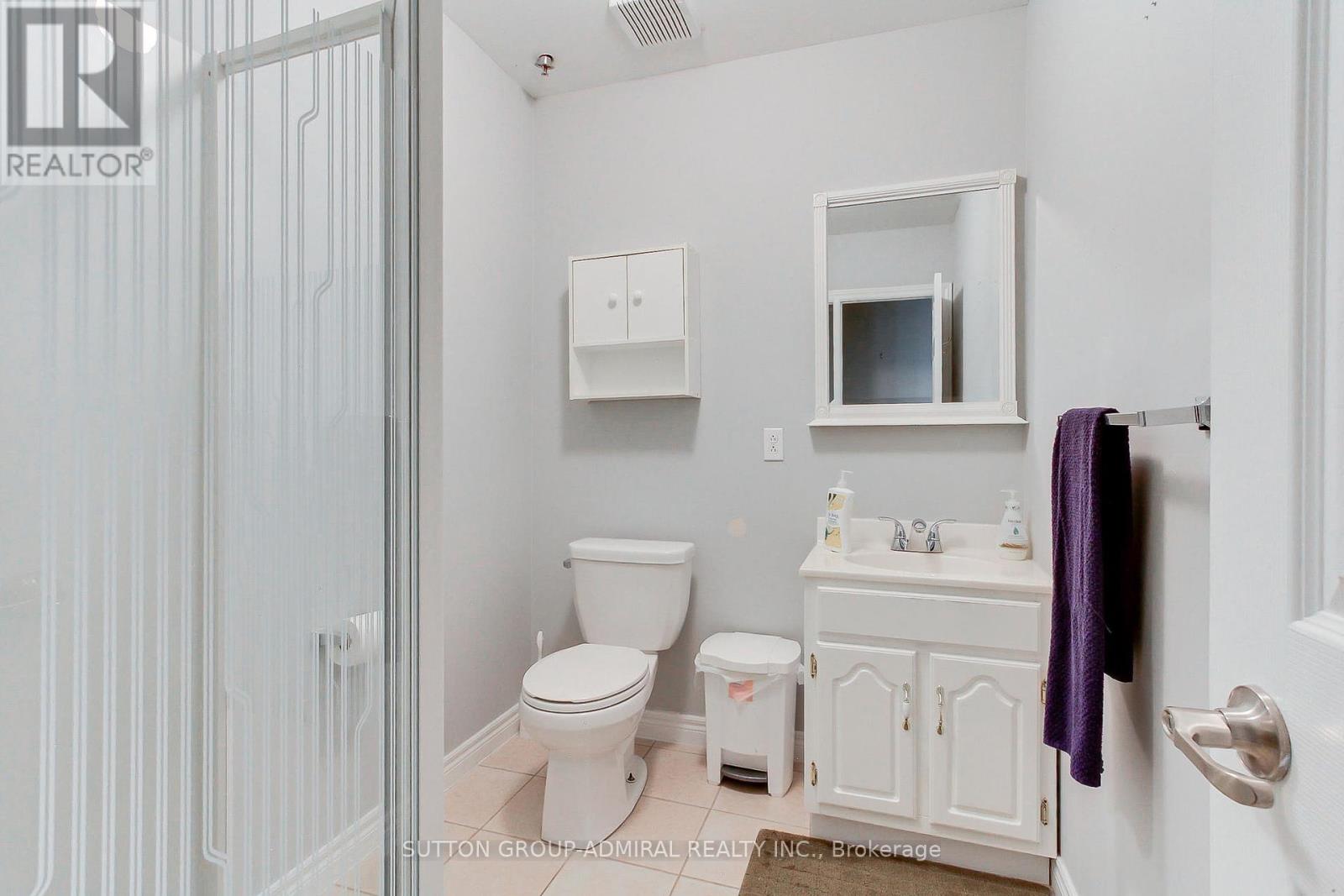 17 - 160 Applewood Crescent, Vaughan, Ontario  L4K 4H2 - Photo 22 - N12431182