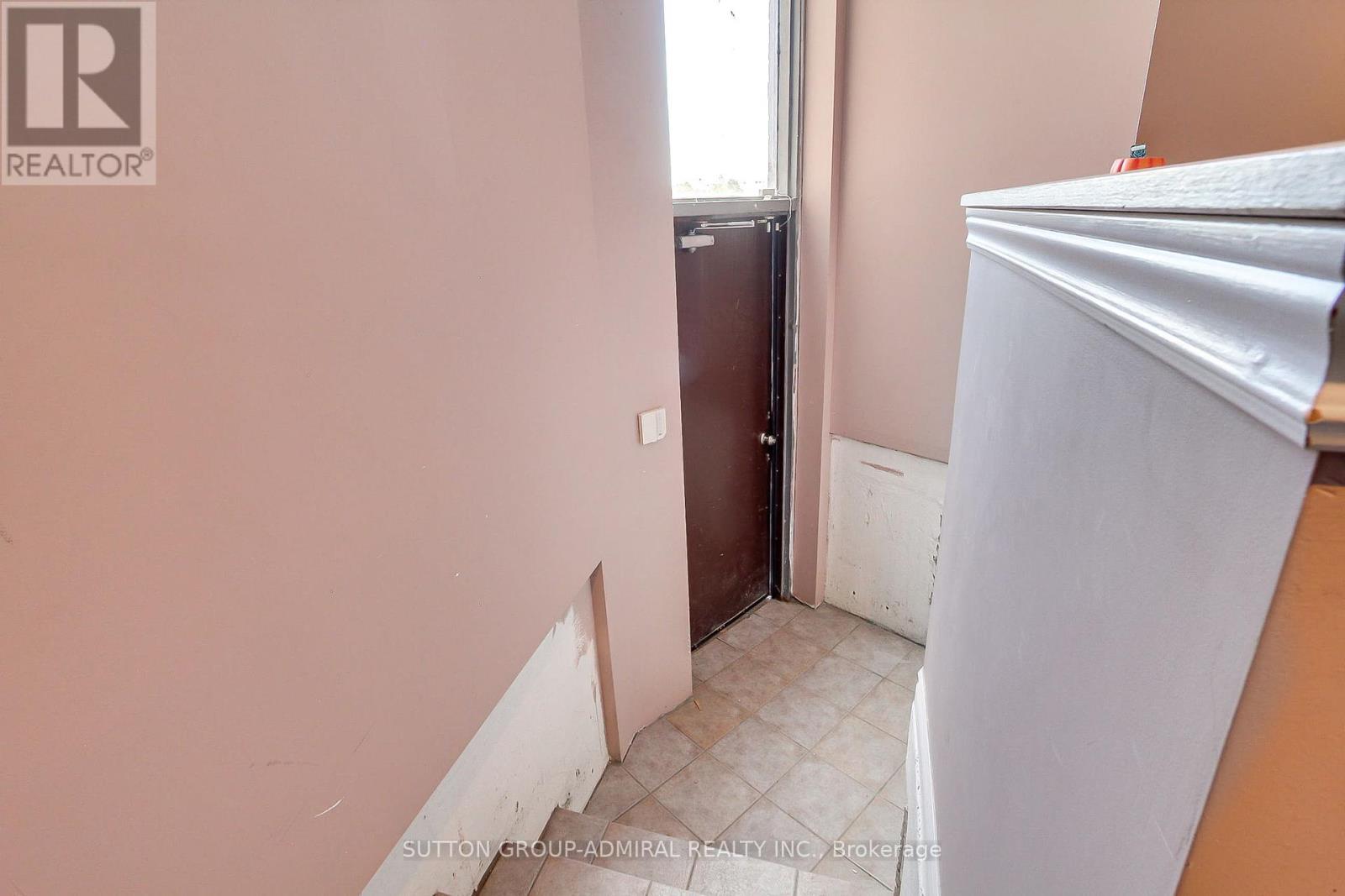 17 - 160 Applewood Crescent, Vaughan, Ontario  L4K 4H2 - Photo 26 - N12431182