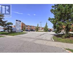 17 - 160 APPLEWOOD CRESCENT, Vaughan, Ontario