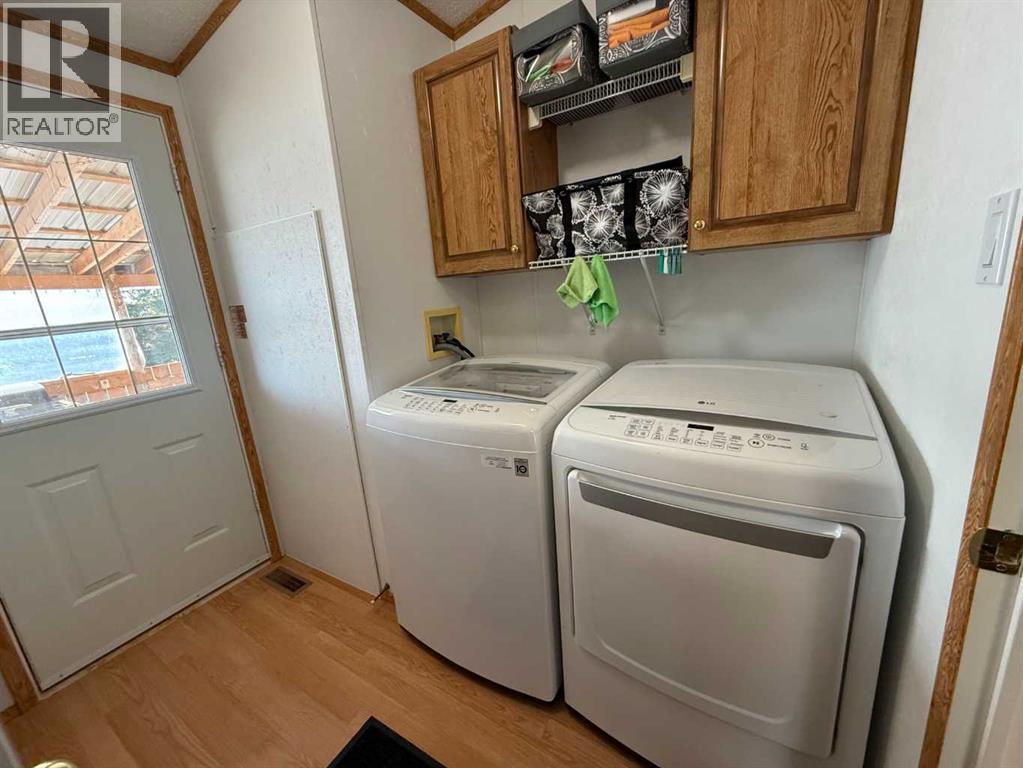 445072 Range Road 265, Rural Ponoka County, Alberta  T4J 1R2 - Photo 11 - A2257939