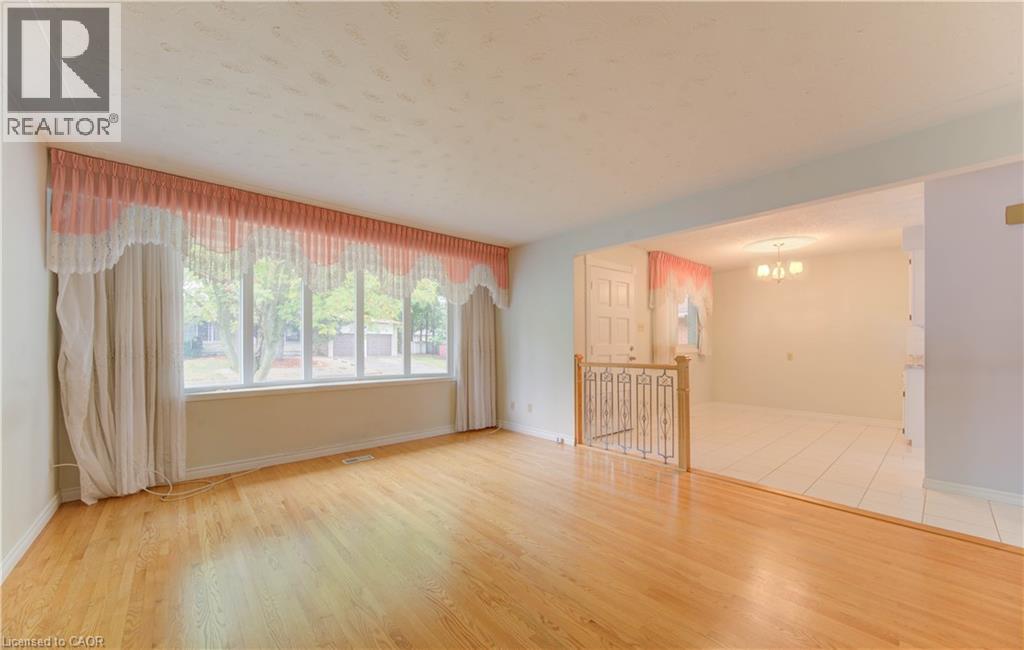 269 Grangewood Court, Waterloo, Ontario  N2K 2E8 - Photo 7 - 40772875
