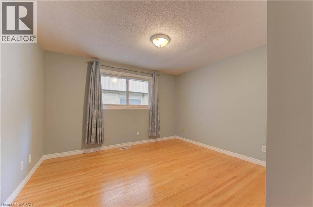 269 Grangewood Court, Waterloo, Ontario  N2K 2E8 - Photo 19 - 40772875
