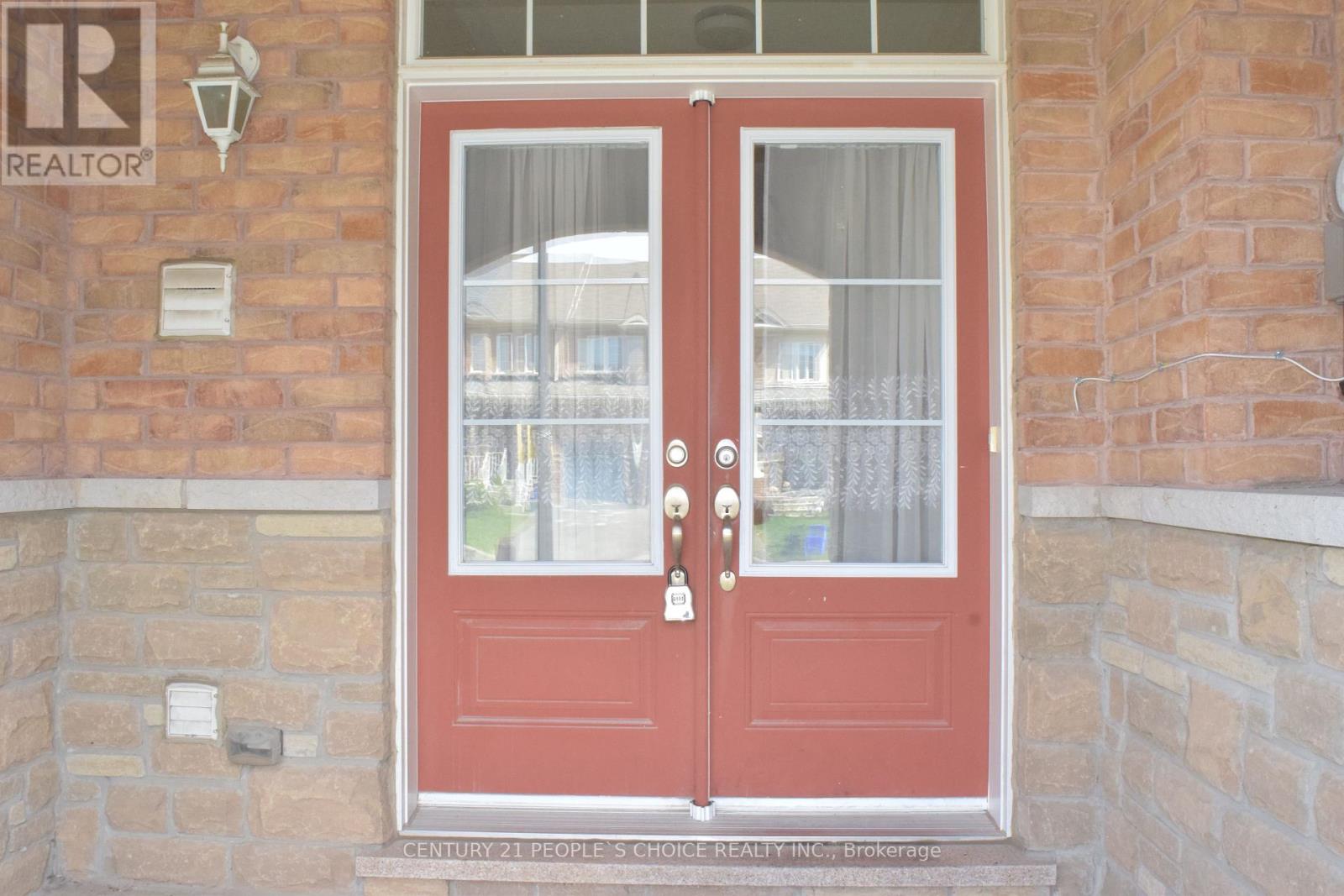 20 Munch Place, Milton, Ontario  L9T 8K6 - Photo 2 - W12431181