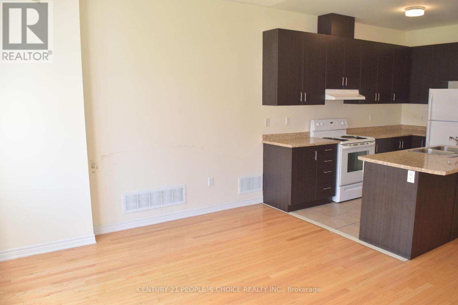 20 Munch Place, Milton, Ontario  L9T 8K6 - Photo 6 - W12431181