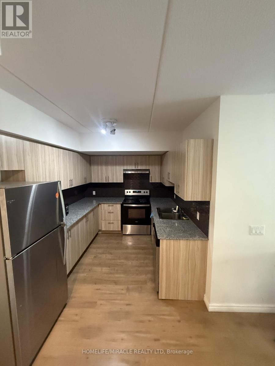 B - 112 - 275 Larch Street, Waterloo, Ontario  N2L 3R2 - Photo 10 - X12431179