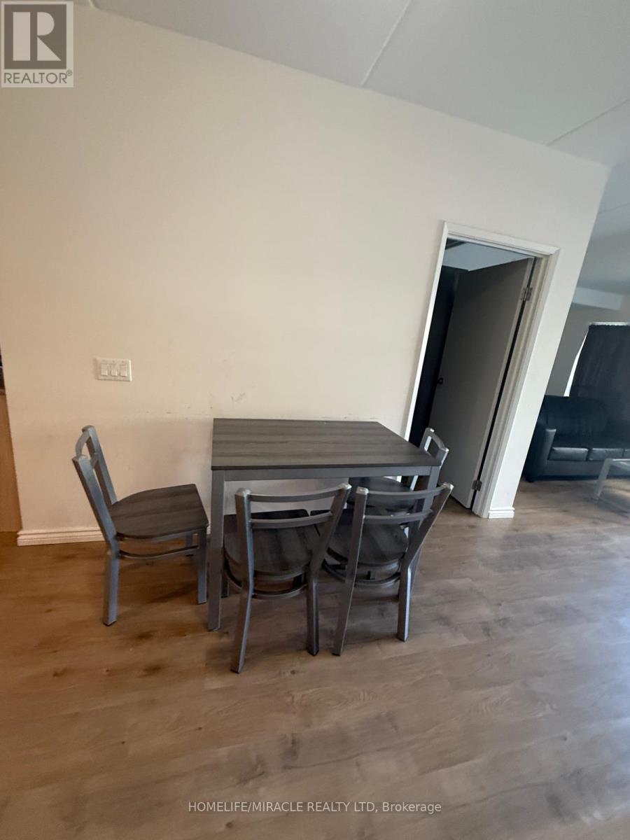 B - 112 - 275 Larch Street, Waterloo, Ontario  N2L 3R2 - Photo 13 - X12431179
