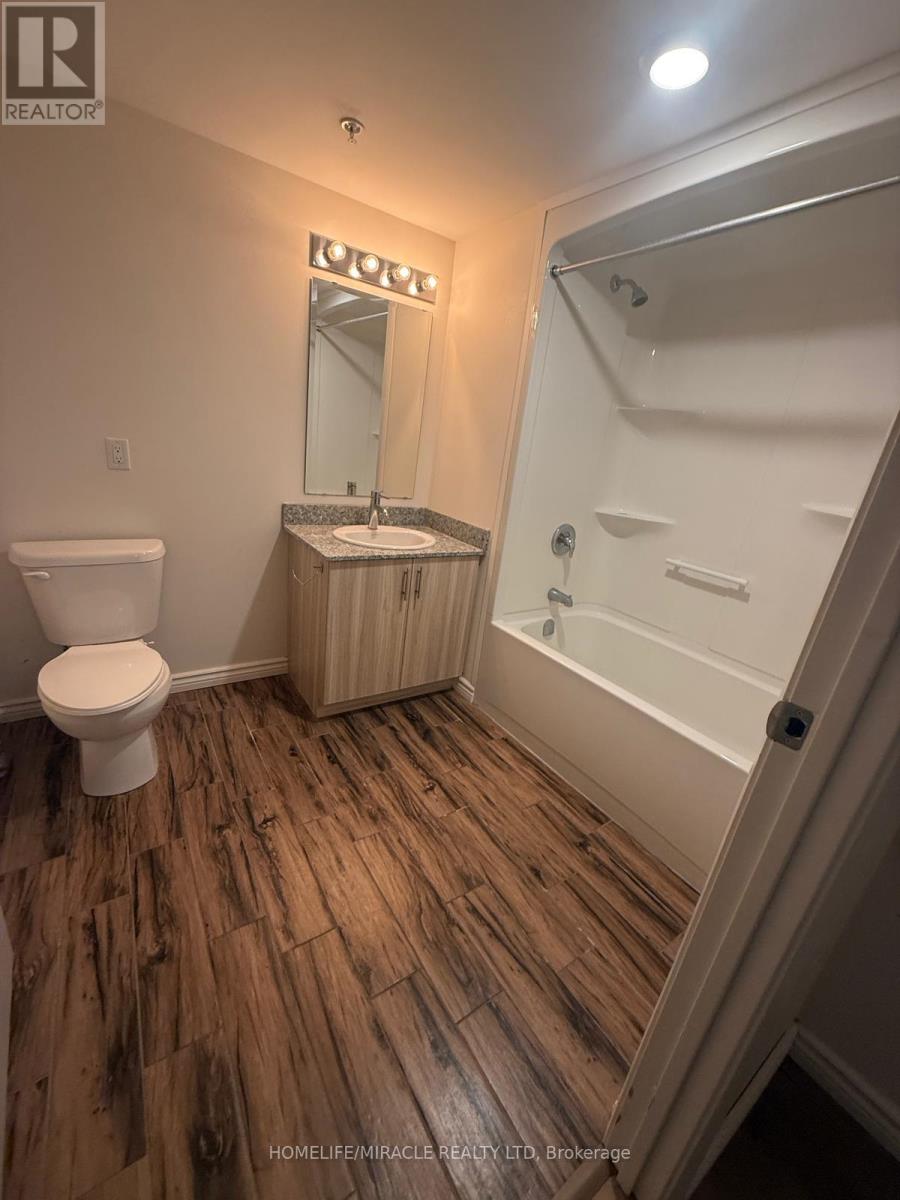 B - 112 - 275 Larch Street, Waterloo, Ontario  N2L 3R2 - Photo 27 - X12431179