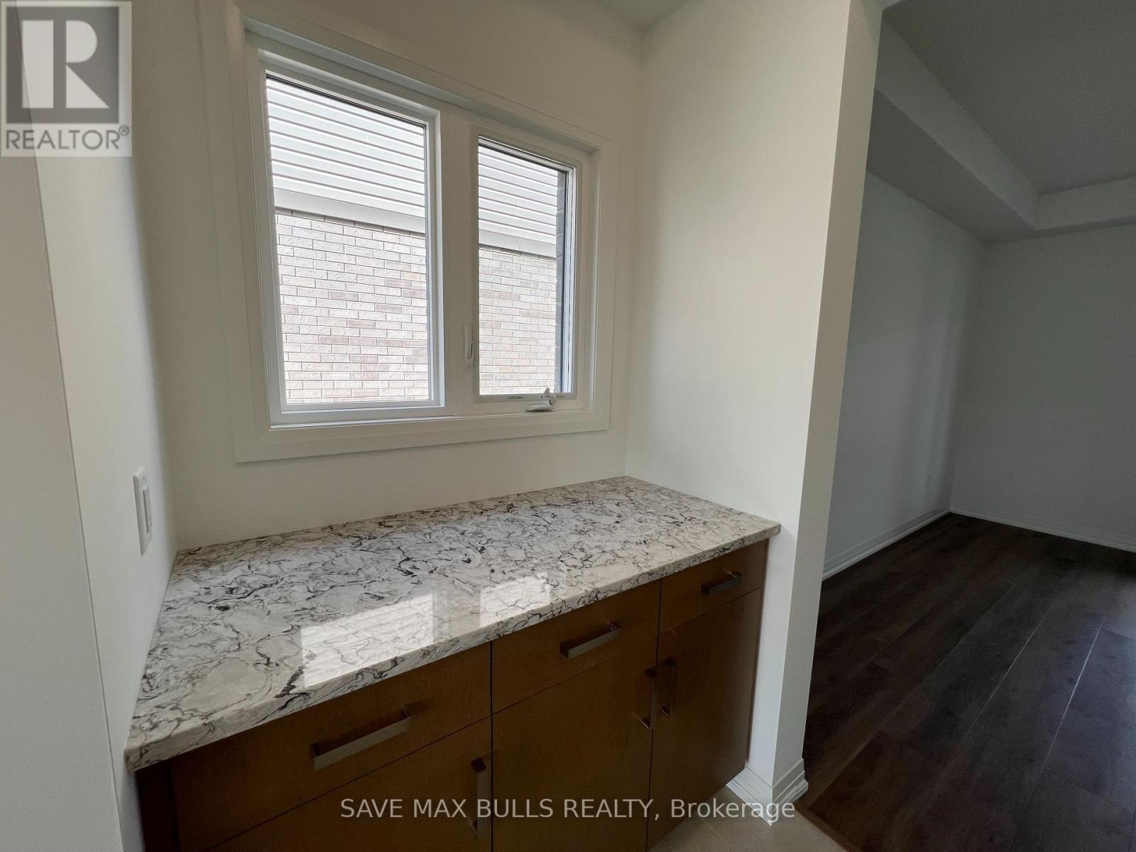 145 Westcott Road, Welland, Ontario  L3C 0K9 - Photo 13 - X12431180