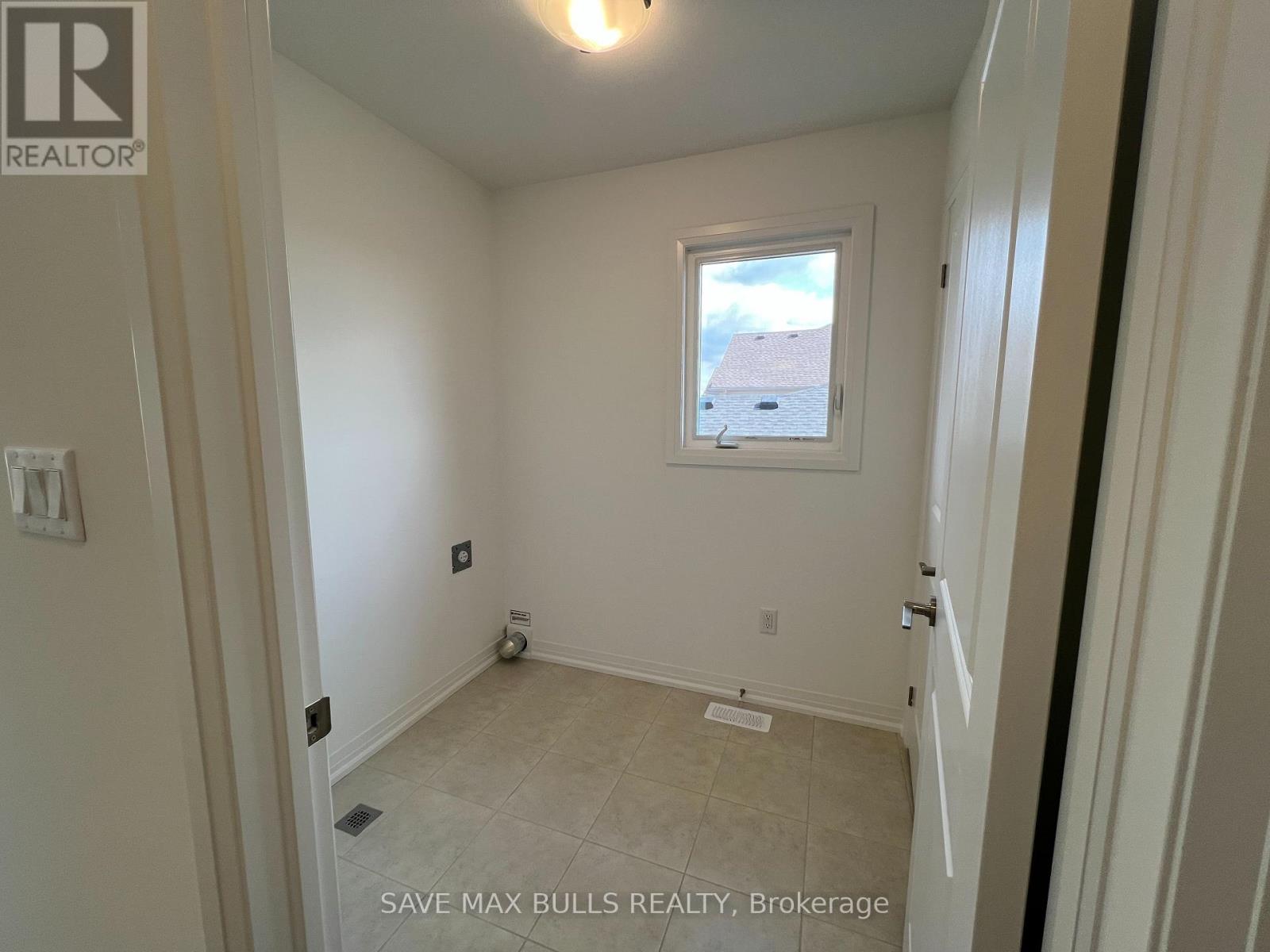 145 Westcott Road, Welland, Ontario  L3C 0K9 - Photo 18 - X12431180