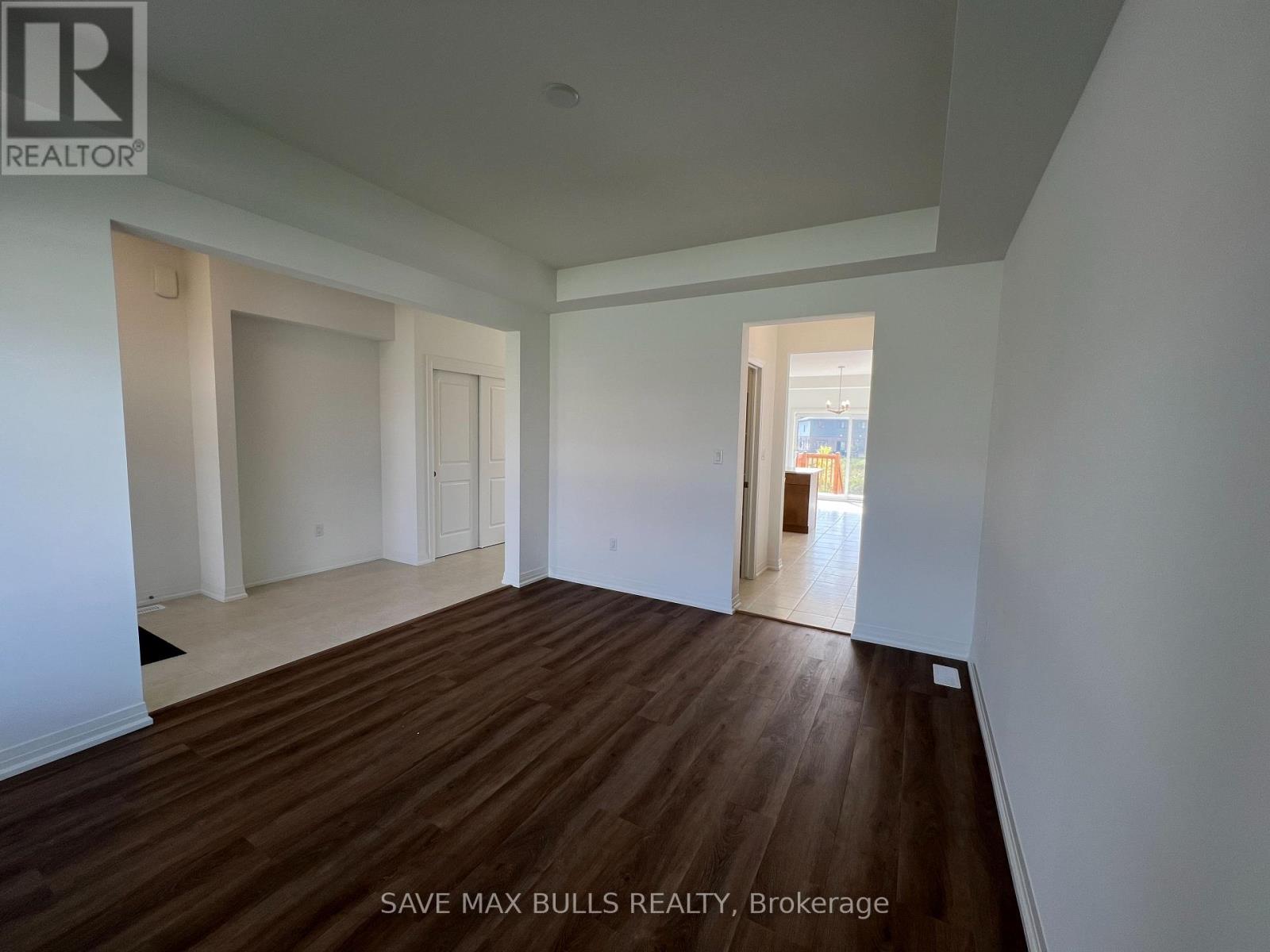 145 Westcott Road, Welland, Ontario  L3C 0K9 - Photo 4 - X12431180