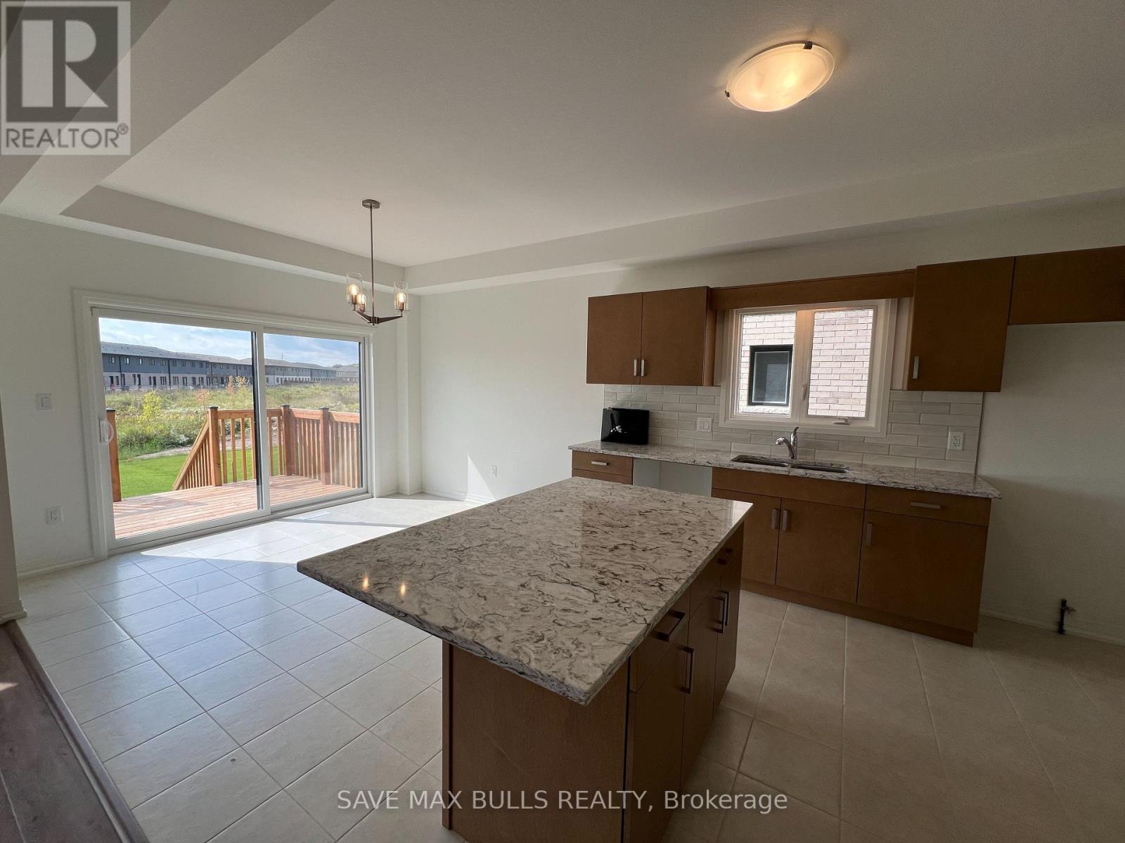 145 Westcott Road, Welland, Ontario  L3C 0K9 - Photo 7 - X12431180