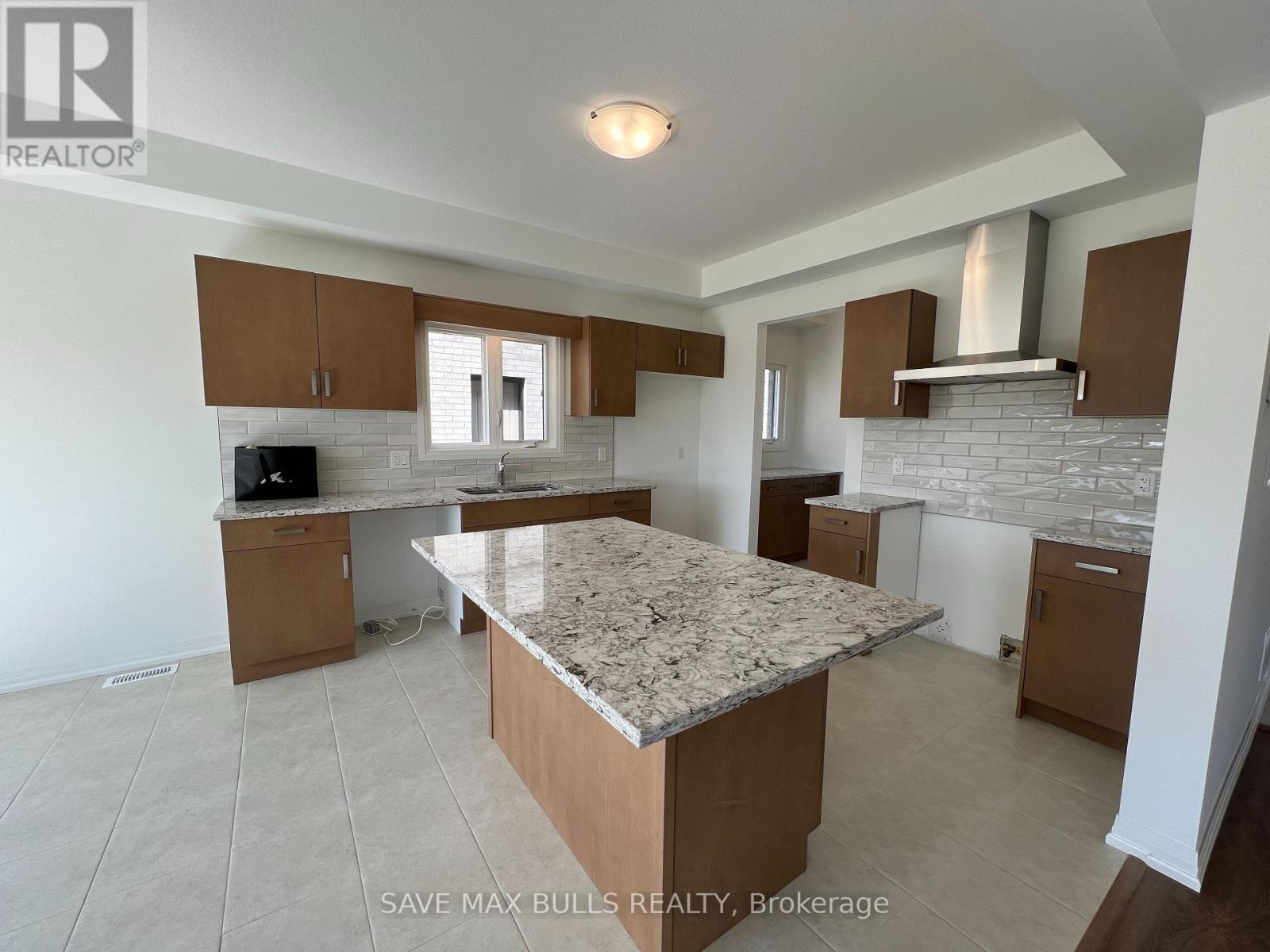 145 Westcott Road, Welland, Ontario  L3C 0K9 - Photo 8 - X12431180