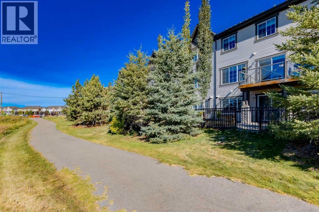 157 Hillcrest Square Sw, Airdrie, Alberta  T4B 4J1 - Photo 36 - A2259294