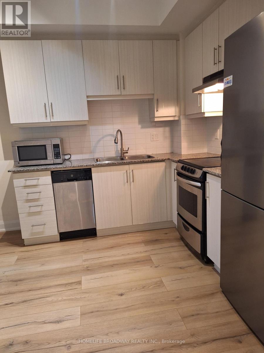 715 - 68 Canterbury Place, Toronto, Ontario  M2N 2N1 - Photo 2 - C12430773