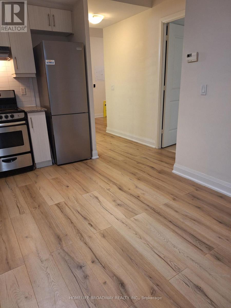 715 - 68 Canterbury Place, Toronto, Ontario  M2N 2N1 - Photo 3 - C12430773