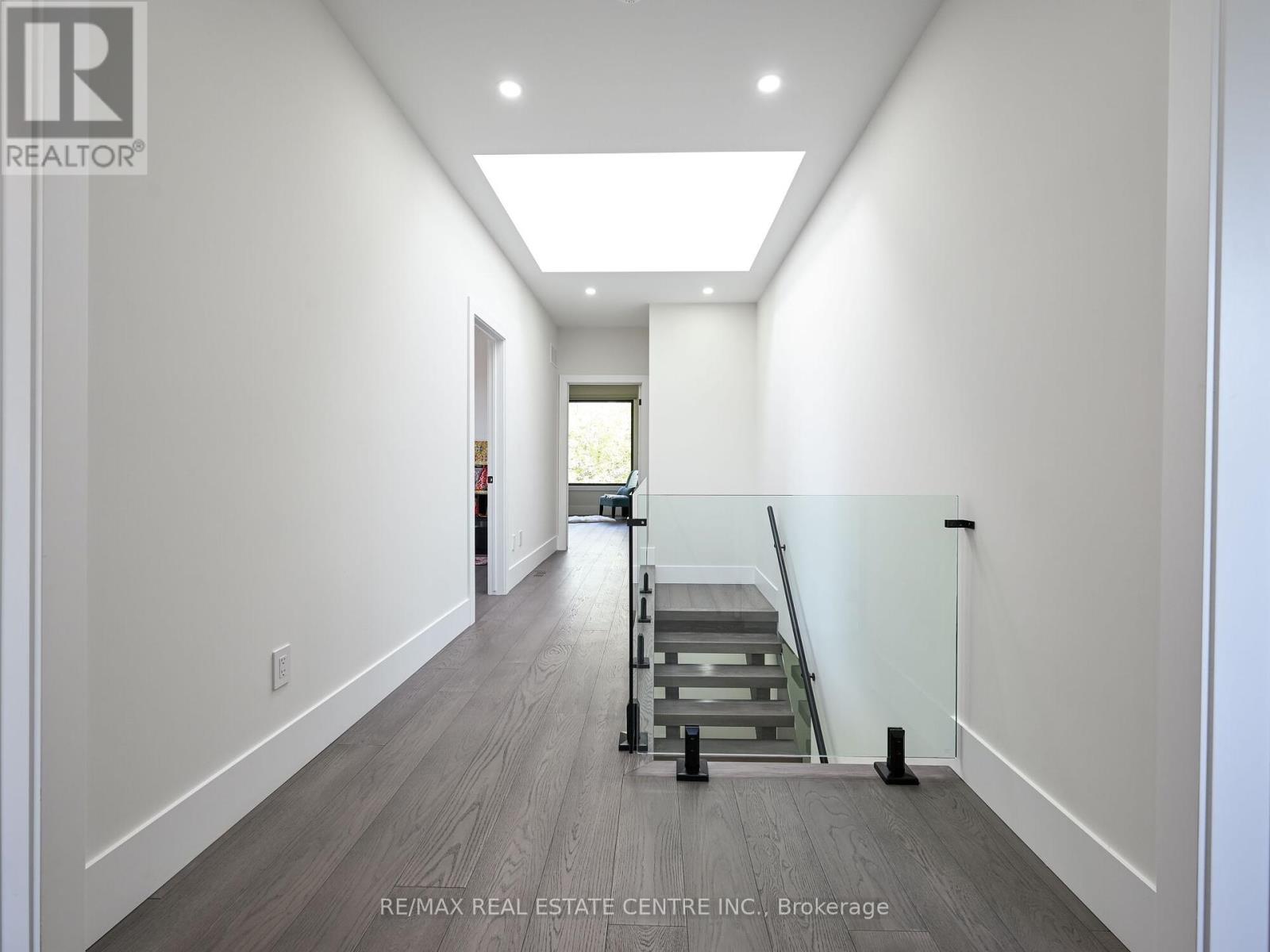 1181 Ogden Avenue, Mississauga, Ontario  L5E 2G8 - Photo 26 - W12428239
