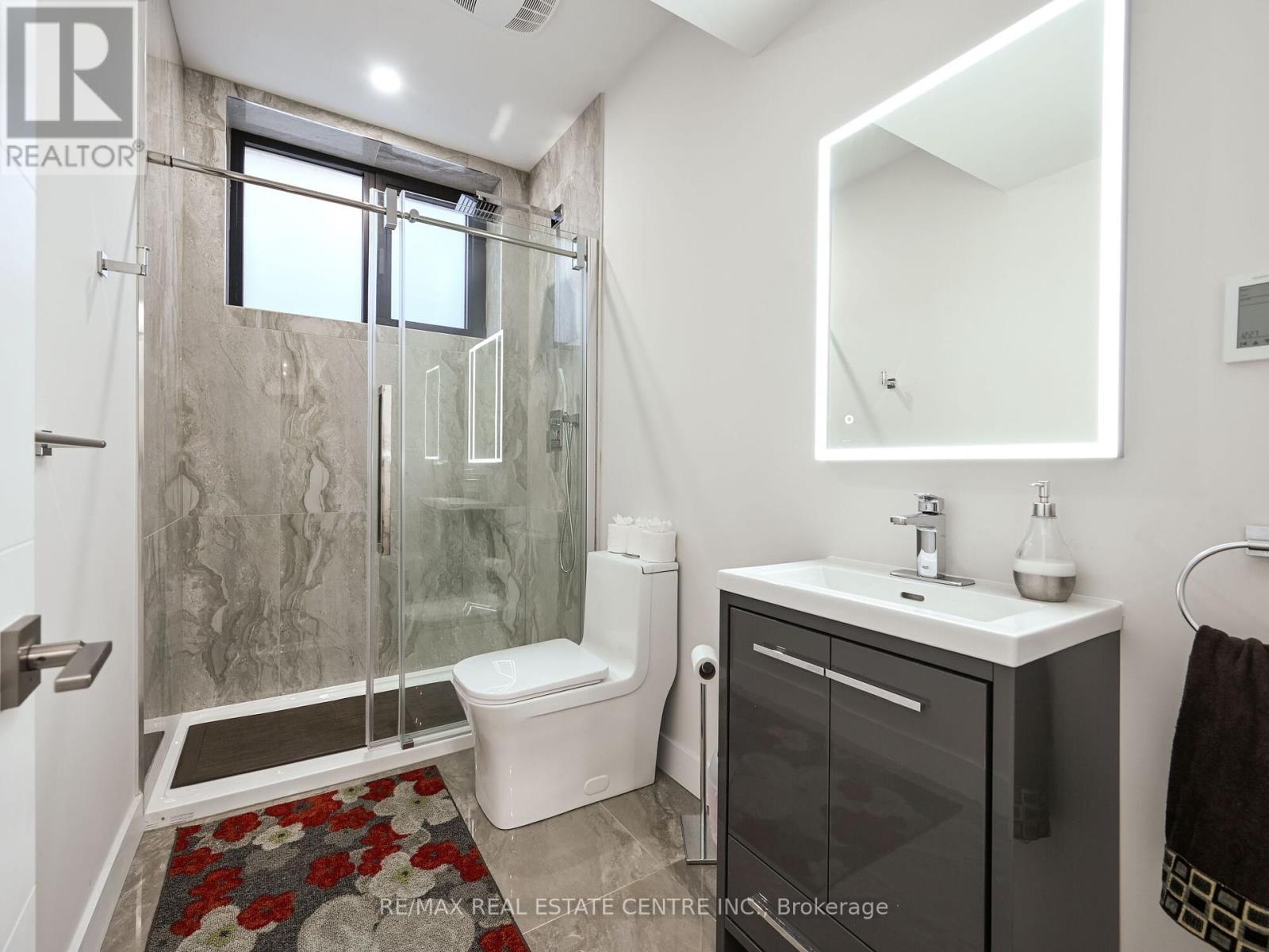 1181 Ogden Avenue, Mississauga, Ontario  L5E 2G8 - Photo 43 - W12428239