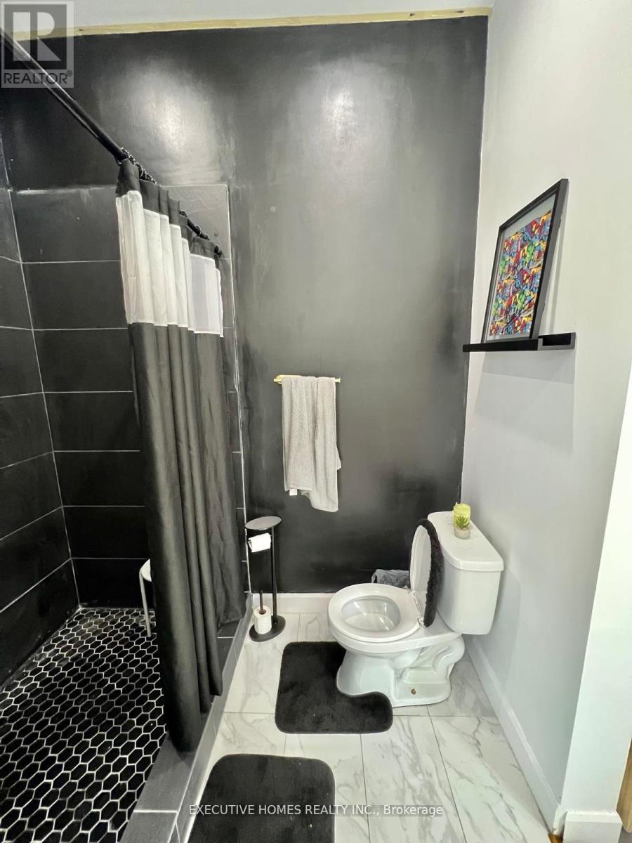650 Oxford Street E, London East, Ontario  N5X 3J4 - Photo 19 - X12431194