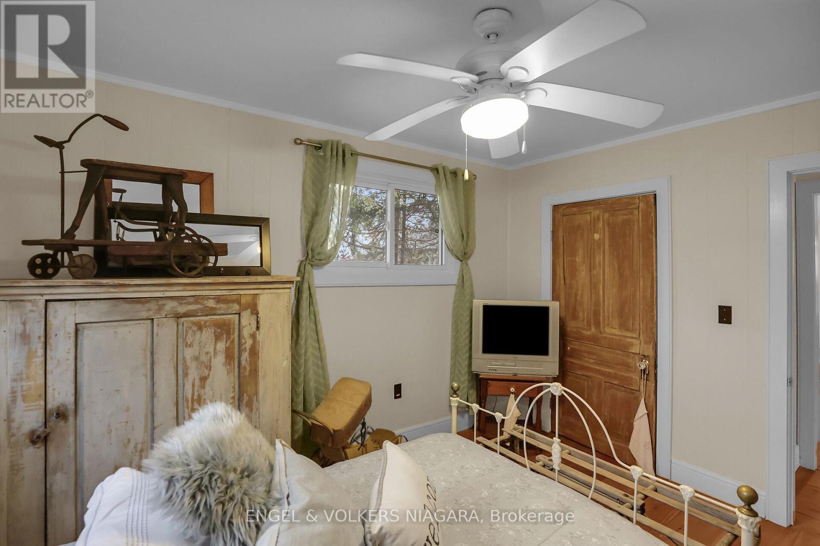 75573 Elliott Street, Bluewater, Ontario  N0M 1G0 - Photo 20 - X12411180