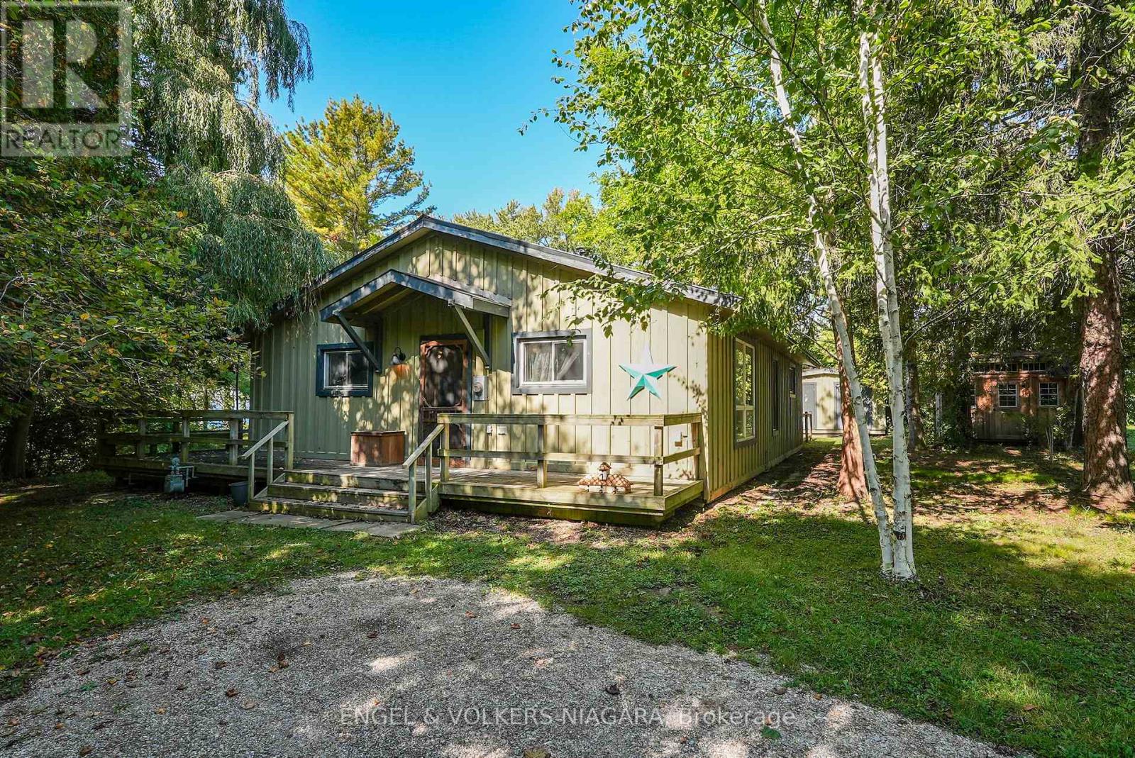 75573 Elliott Street, Bluewater, Ontario  N0M 1G0 - Photo 46 - X12411180