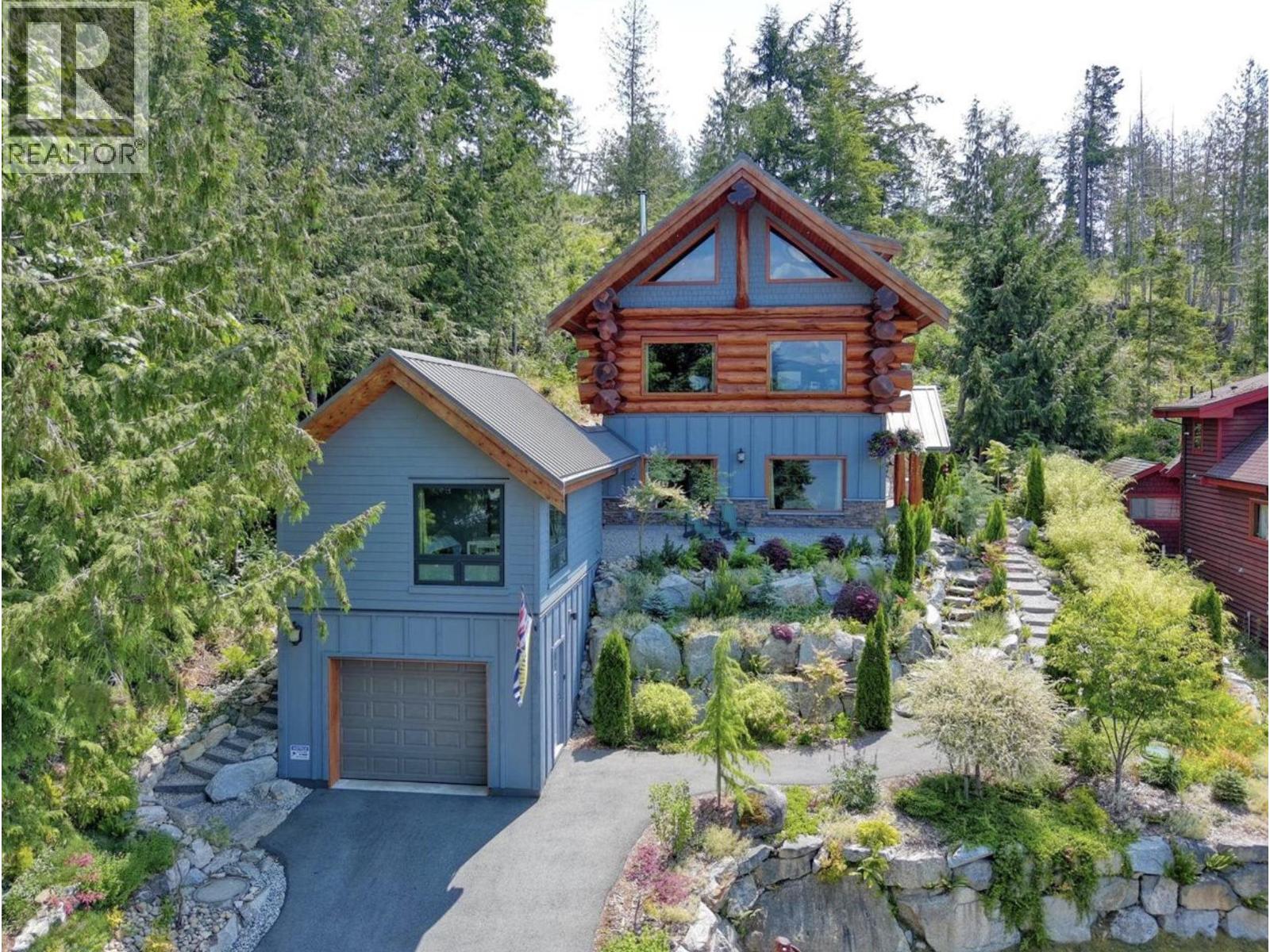 5895 SKOOKUMCHUK ROAD, Sechelt, British Columbia