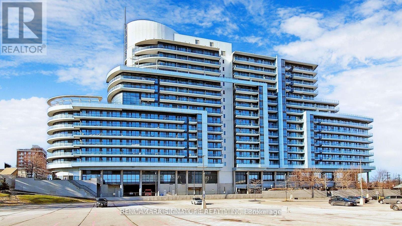 730 - 2885 Bayview Avenue, Toronto, Ontario  M2K 0A3 - Photo 1 - C12431206