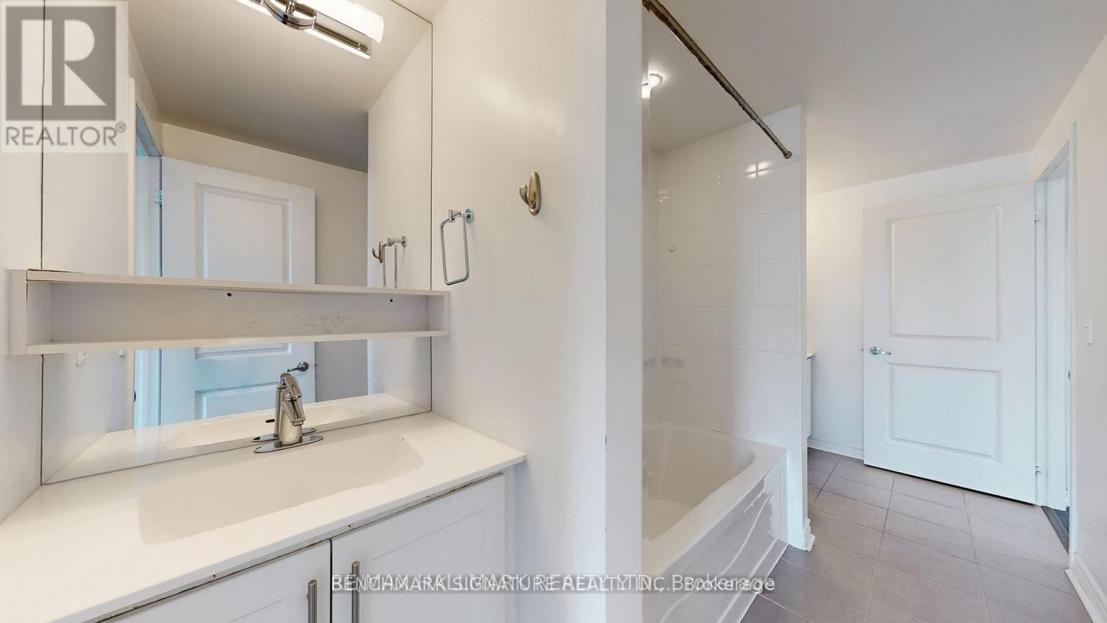 730 - 2885 Bayview Avenue, Toronto, Ontario  M2K 0A3 - Photo 16 - C12431206