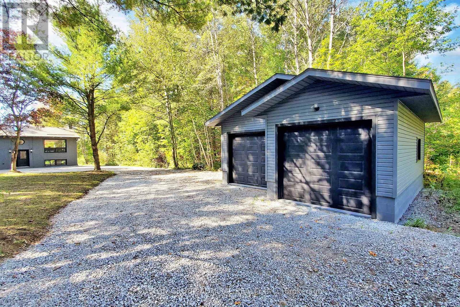 5127 Severn Pines Crescent, Severn, Ontario  L0K 2B0 - Photo 3 - S12431204