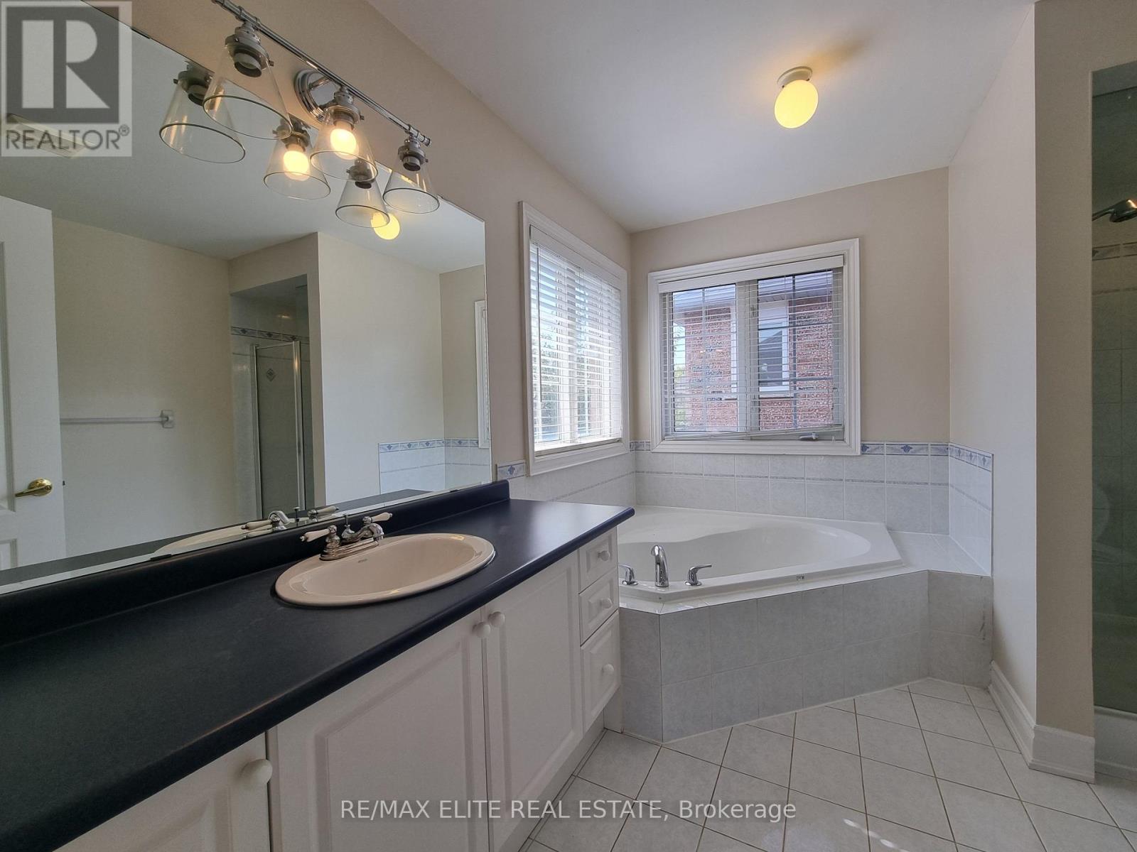 51 Gould Lane, Vaughan, Ontario  L4J 9B5 - Photo 16 - N12401751