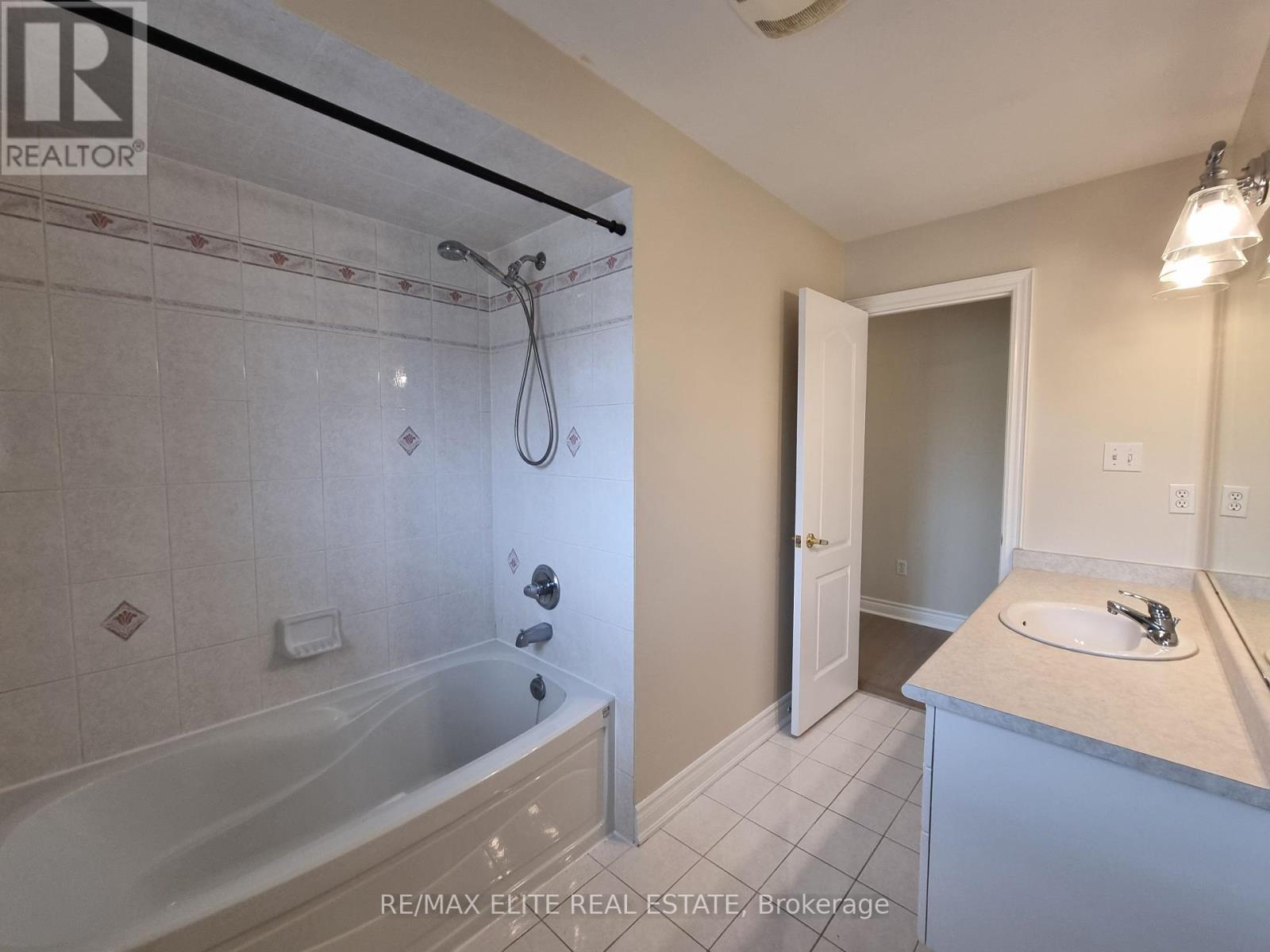 51 Gould Lane, Vaughan, Ontario  L4J 9B5 - Photo 25 - N12401751
