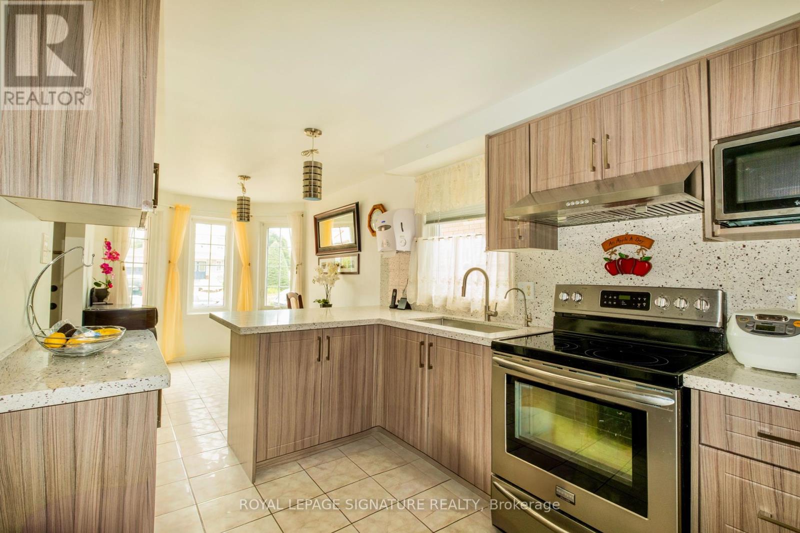 57 Ryde Road, Guelph, Ontario  N1K 1V5 - Photo 4 - X12431202