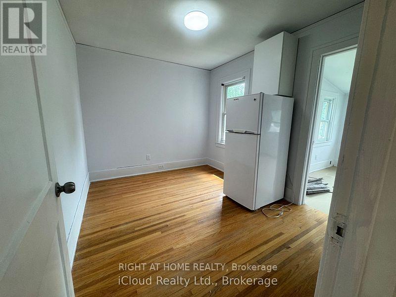 2 - 1395 Dougall Avenue, Windsor, Ontario  N8X 1R6 - Photo 5 - X12431209