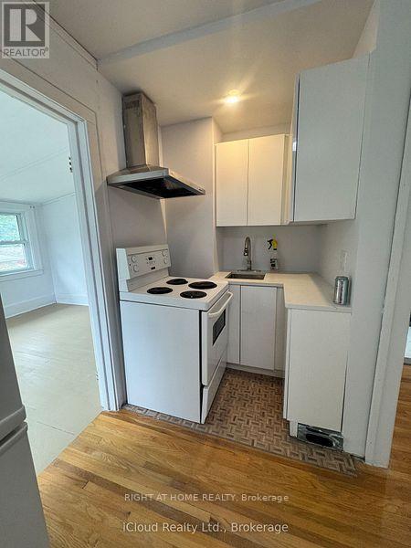 2 - 1395 Dougall Avenue, Windsor, Ontario  N8X 1R6 - Photo 8 - X12431209