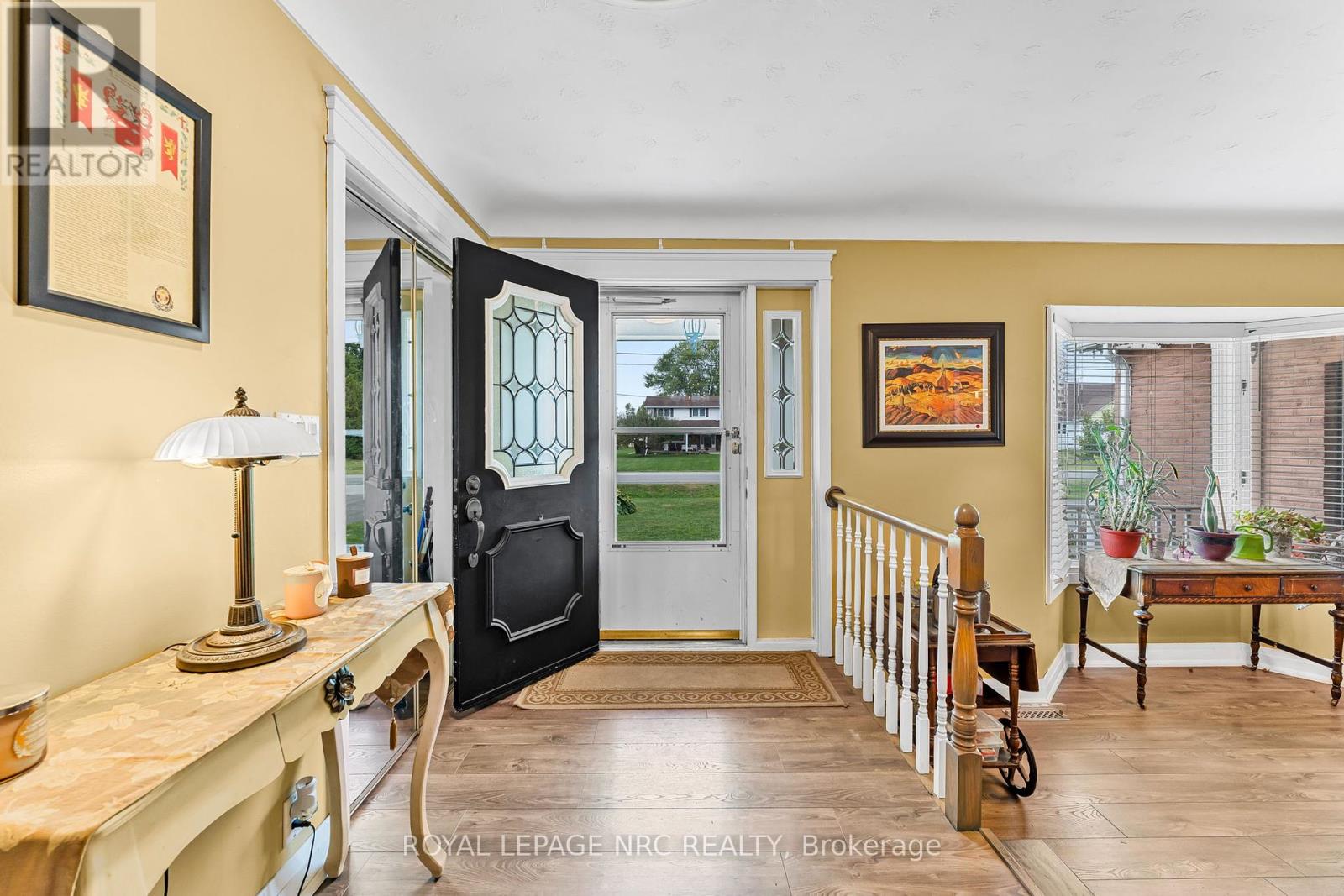1200 Pettit Road, Fort Erie, Ontario  L2A 5A3 - Photo 4 - X12431214
