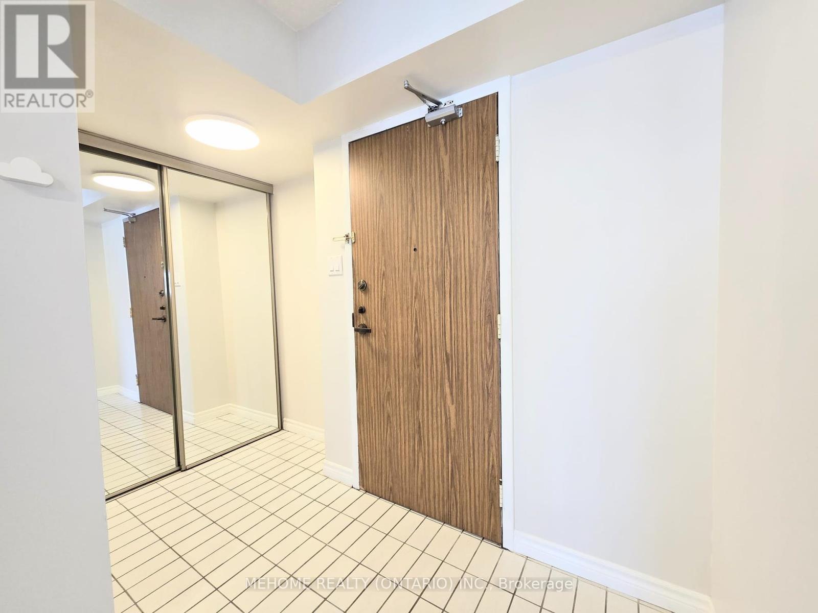 1814 - 45 Carlton Street, Toronto, Ontario  M5B 2H9 - Photo 5 - C12366726