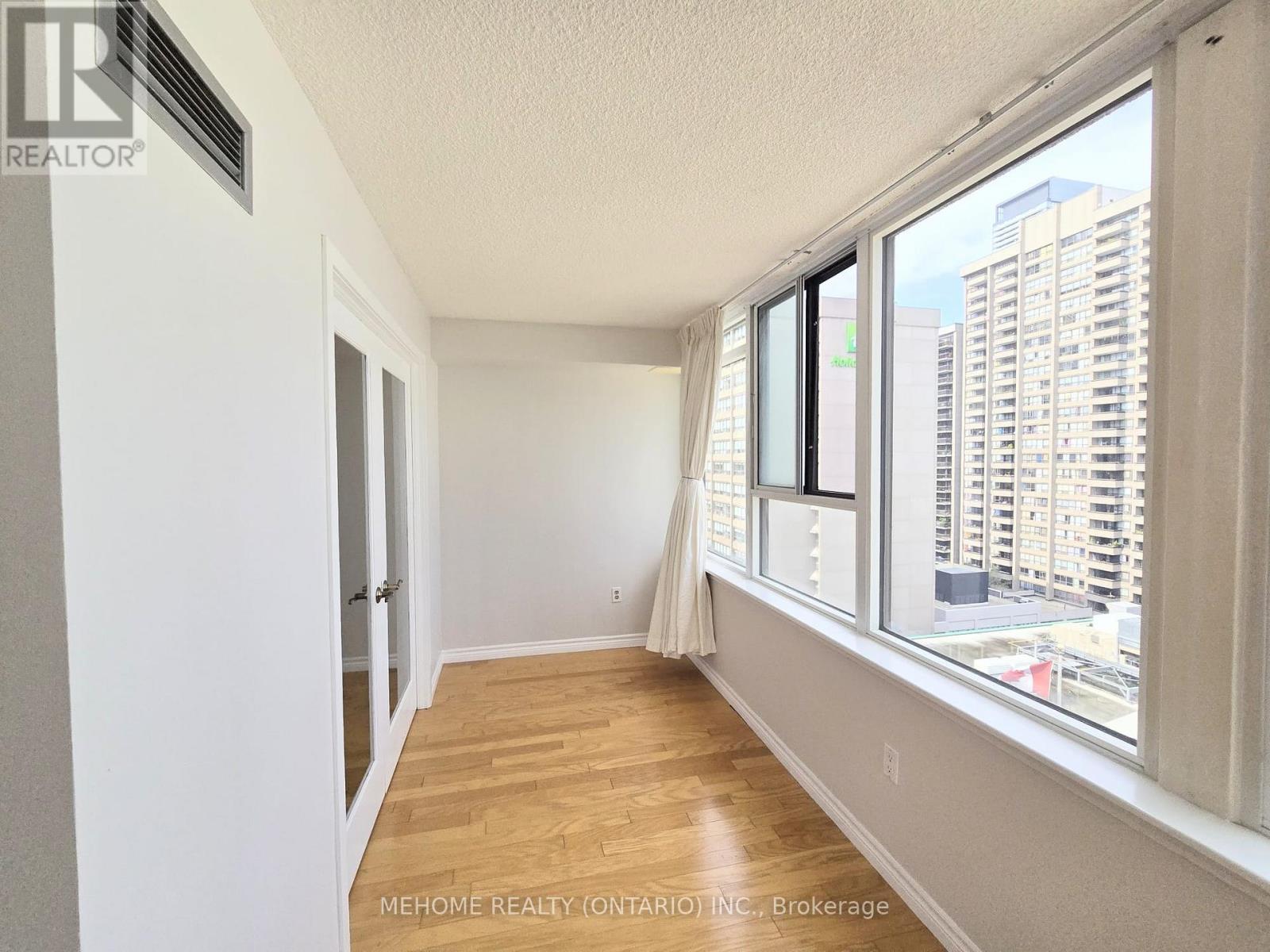1814 - 45 Carlton Street, Toronto, Ontario  M5B 2H9 - Photo 8 - C12366726