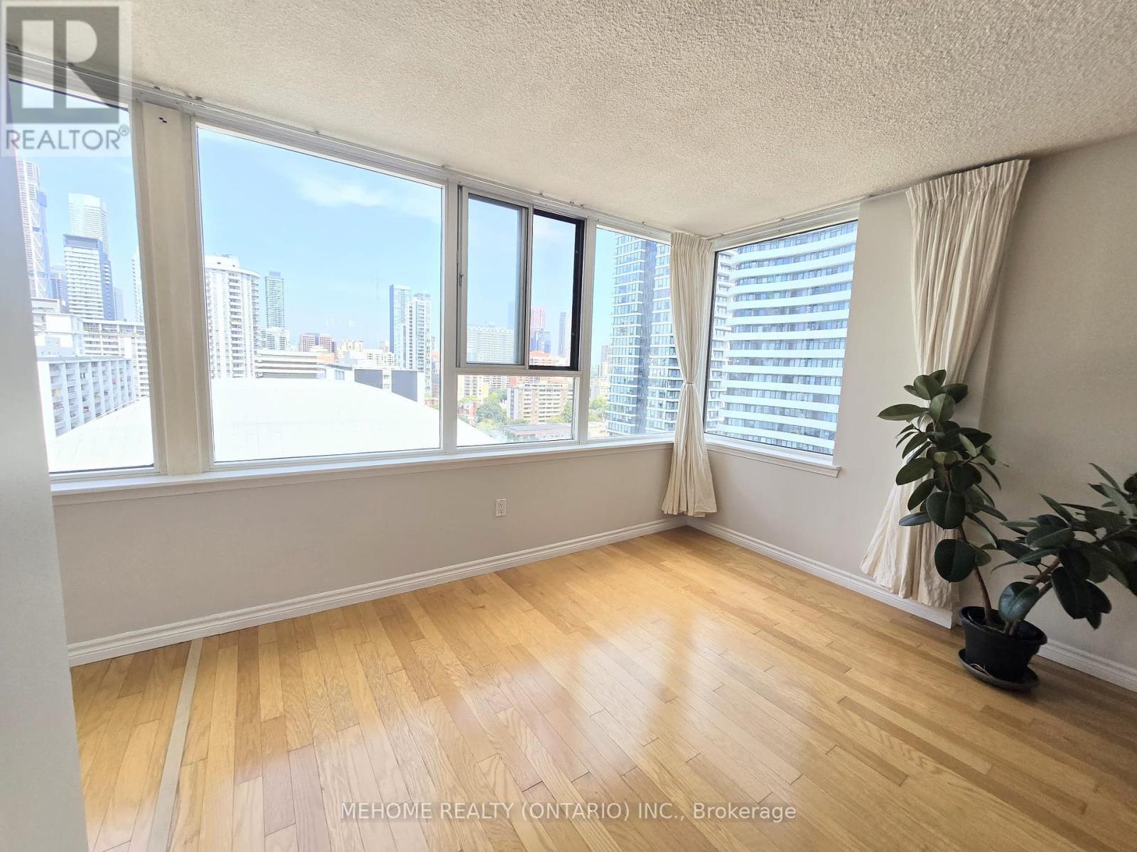 1814 - 45 Carlton Street, Toronto, Ontario  M5B 2H9 - Photo 7 - C12366726