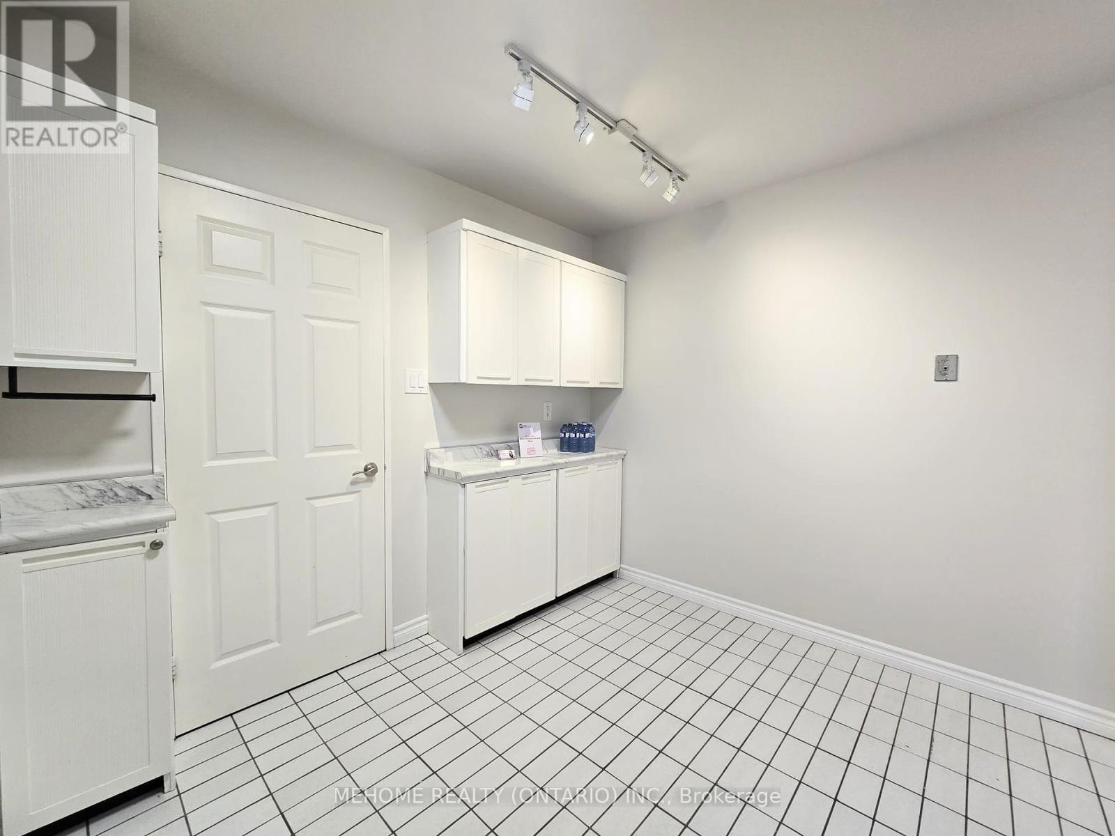 1814 - 45 Carlton Street, Toronto (Church-Yonge Corridor), Ontario  M5B 2H9 - Photo 18 - C12425289