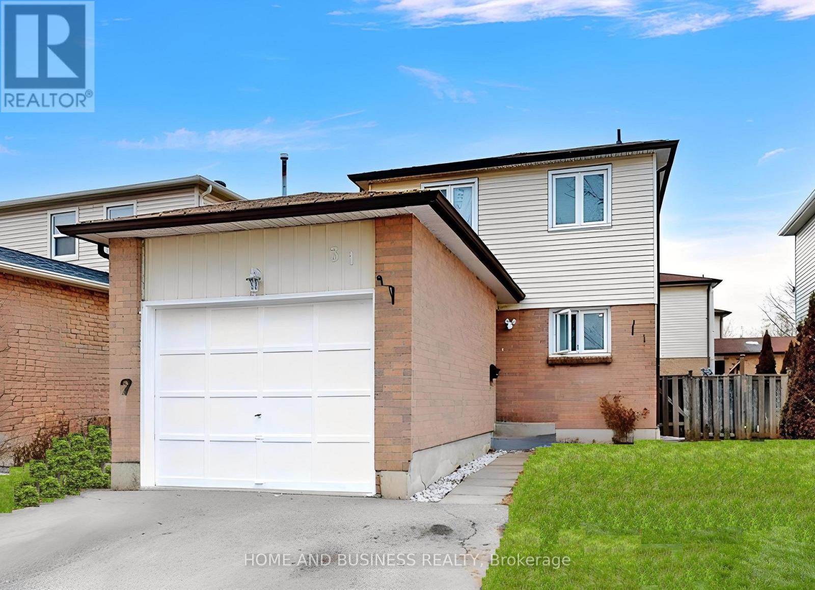 31 GREENLEAF CRESCENT, Brampton, Ontario